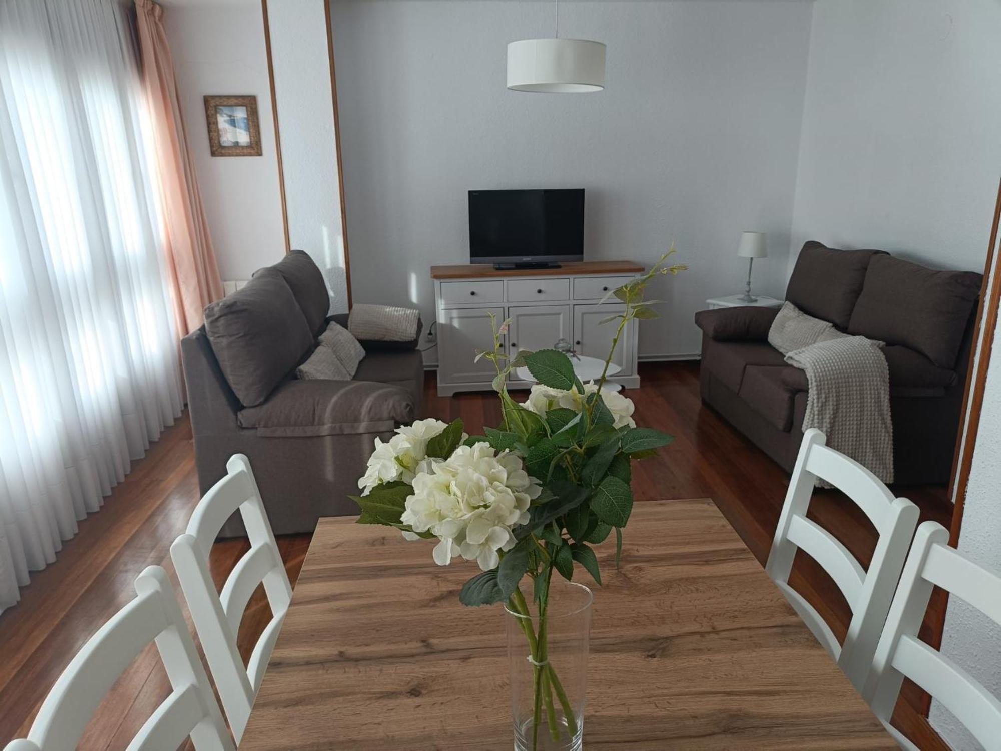 Crisol Plaza Villa Ampuero